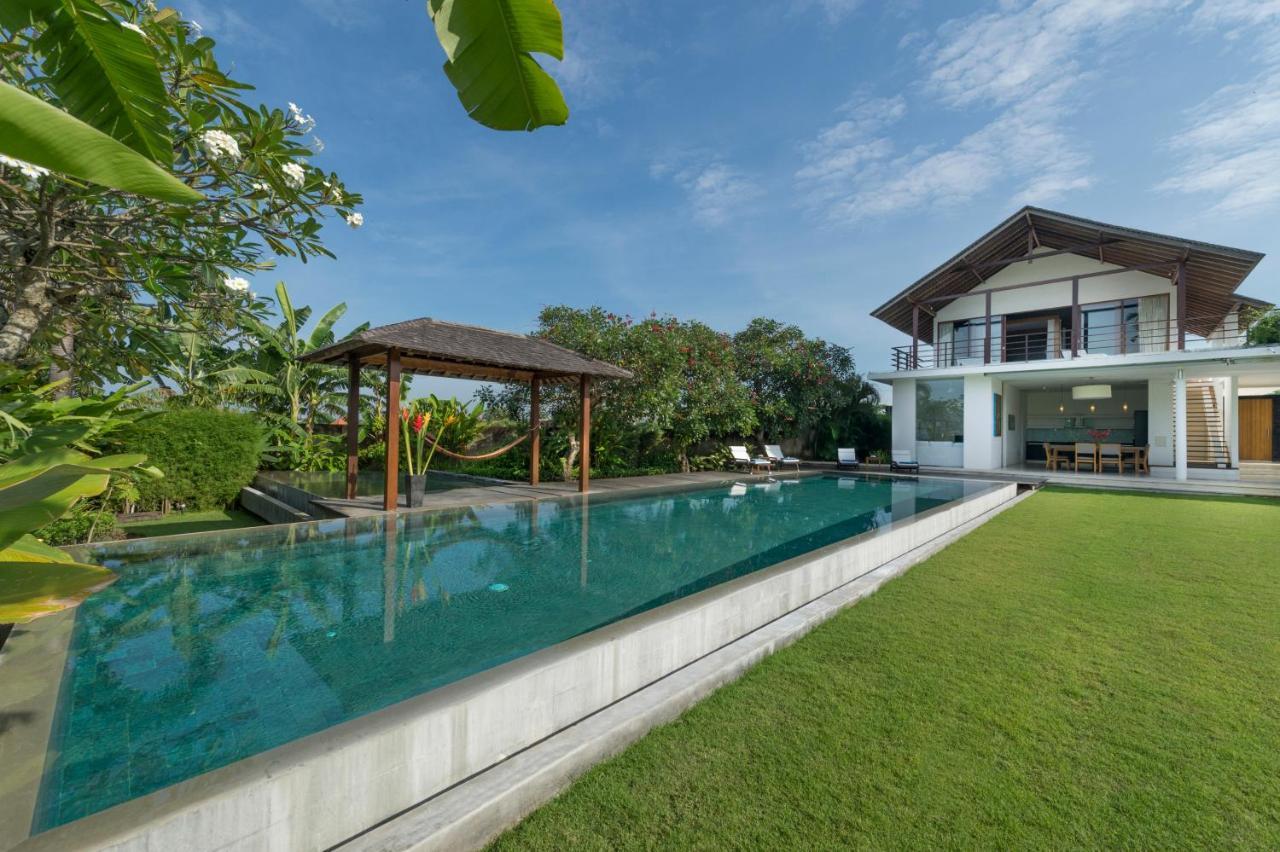 Villa Kavya - 8-Minute Walk From Berawa Beach Canggu Zewnętrze zdjęcie