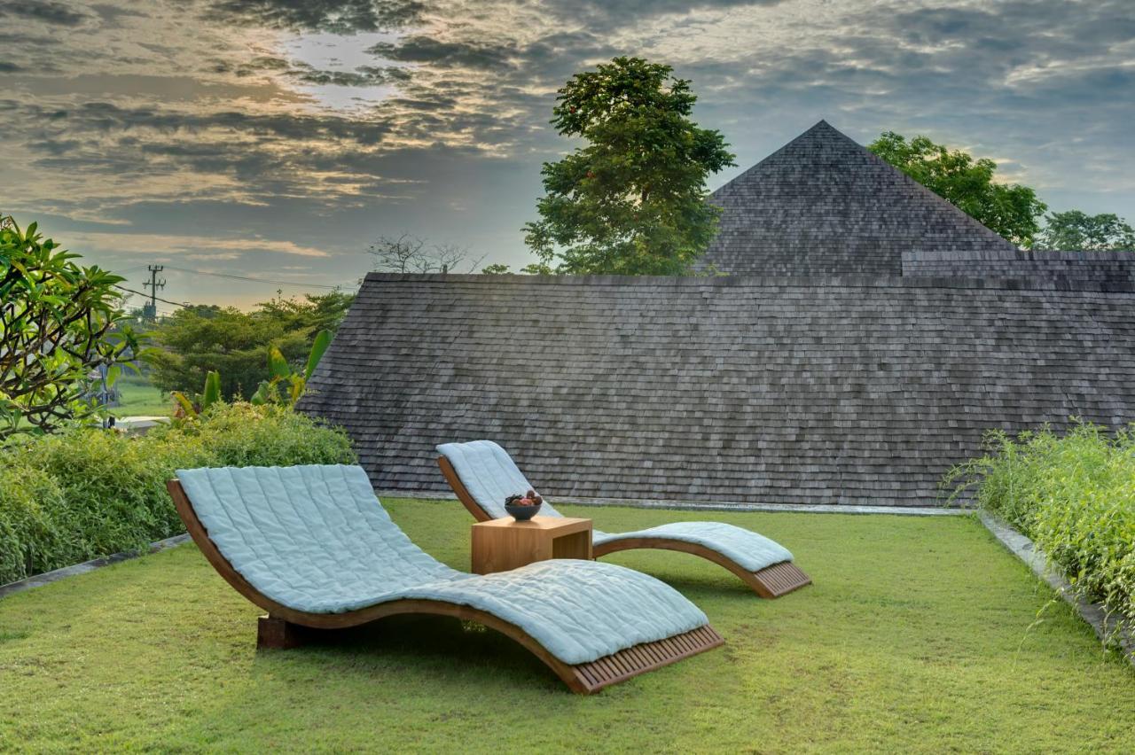 Villa Kavya - 8-Minute Walk From Berawa Beach Canggu Zewnętrze zdjęcie